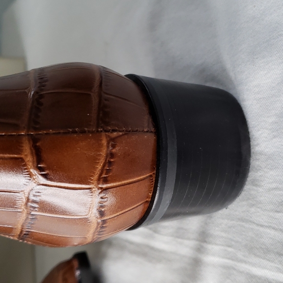 NEW Marc Fisher Yale Chelsea Boot - Picture 10 of 13